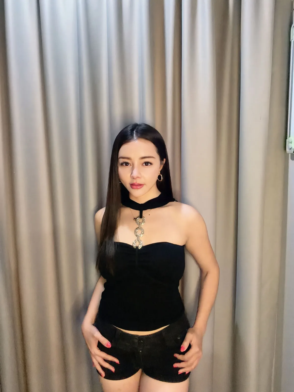 Ava, massage therapist at Elysian Thai Spa (2)