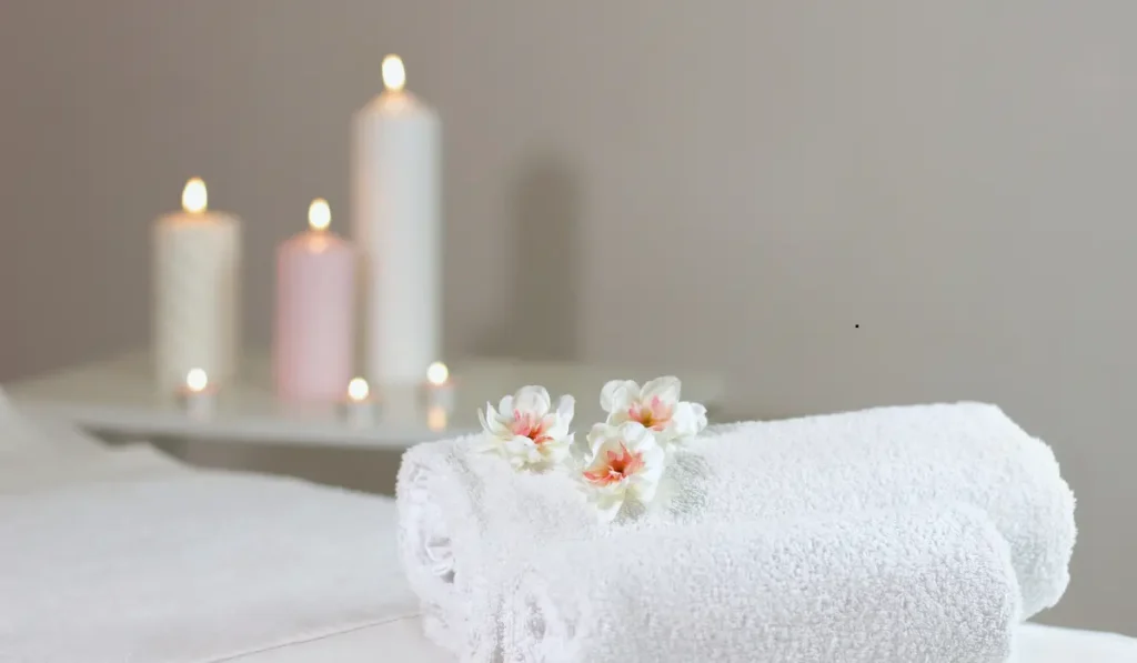 Bangkok residents booking home massage